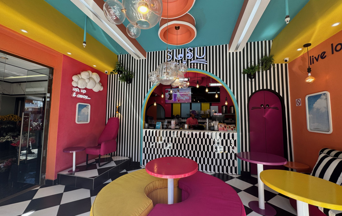 rooted-properties-retail-to-let-shop-forrent-seapoint-capetown-commercial-property-adelphi-shopping-centre4