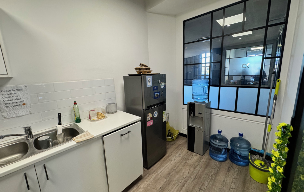 rooted-properties-office-tolet-forrent-century-city-milnerton-cape-town-250m2-no1waterhouseplace4